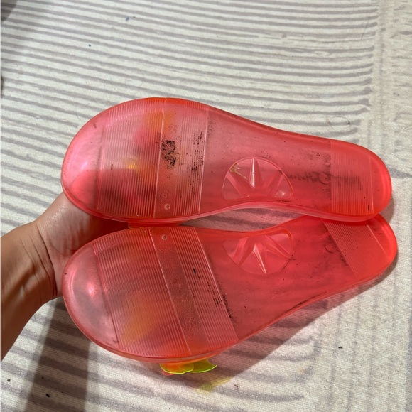 Betsey Johnson pink sandals - Picture 3 of 3